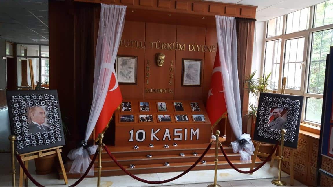10 Kasım'da Ulu Önder Mustafa Kemal Atatürk'ü saygı, sevgi ve özlemle andık. 